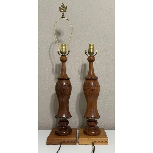 The Wood Whittler MCM Pair Lamps Hand Carved NOT TWINS 18tall Square Base Works
